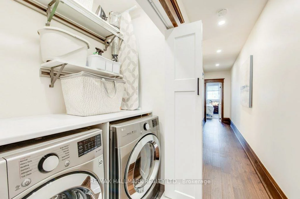 130, Bingham, East End-Danforth, Toronto