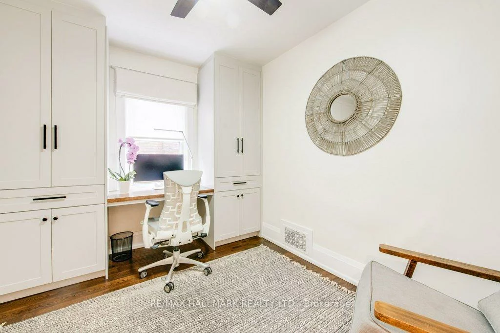 130, Bingham, East End-Danforth, Toronto