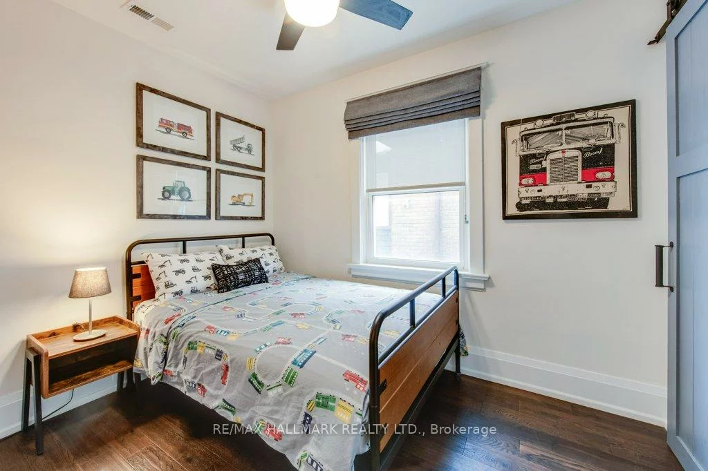 130, Bingham, East End-Danforth, Toronto