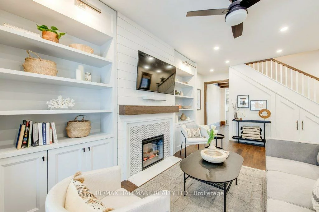 130, Bingham, East End-Danforth, Toronto