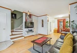 740, Kennedy, Ionview, Toronto