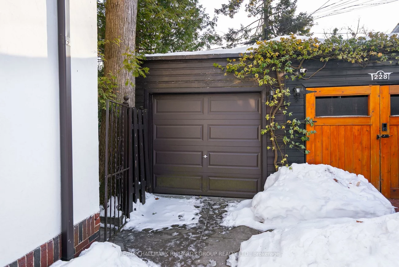 226, Glen Manor, The Beaches, Toronto