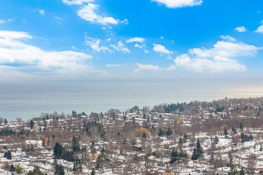 14, Mansewood, West Hill, Toronto