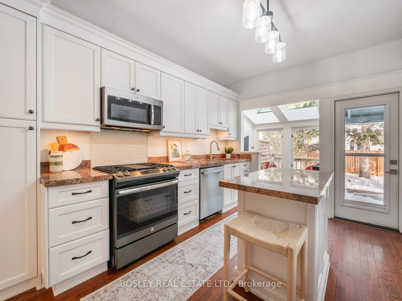 43, Bellefair, The Beaches, Toronto