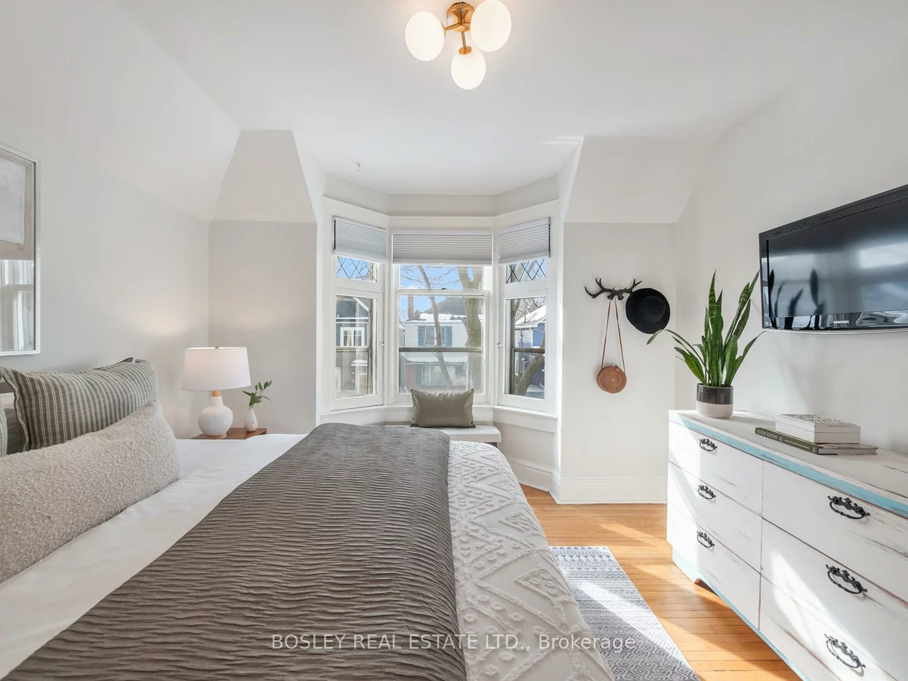 43, Bellefair, The Beaches, Toronto