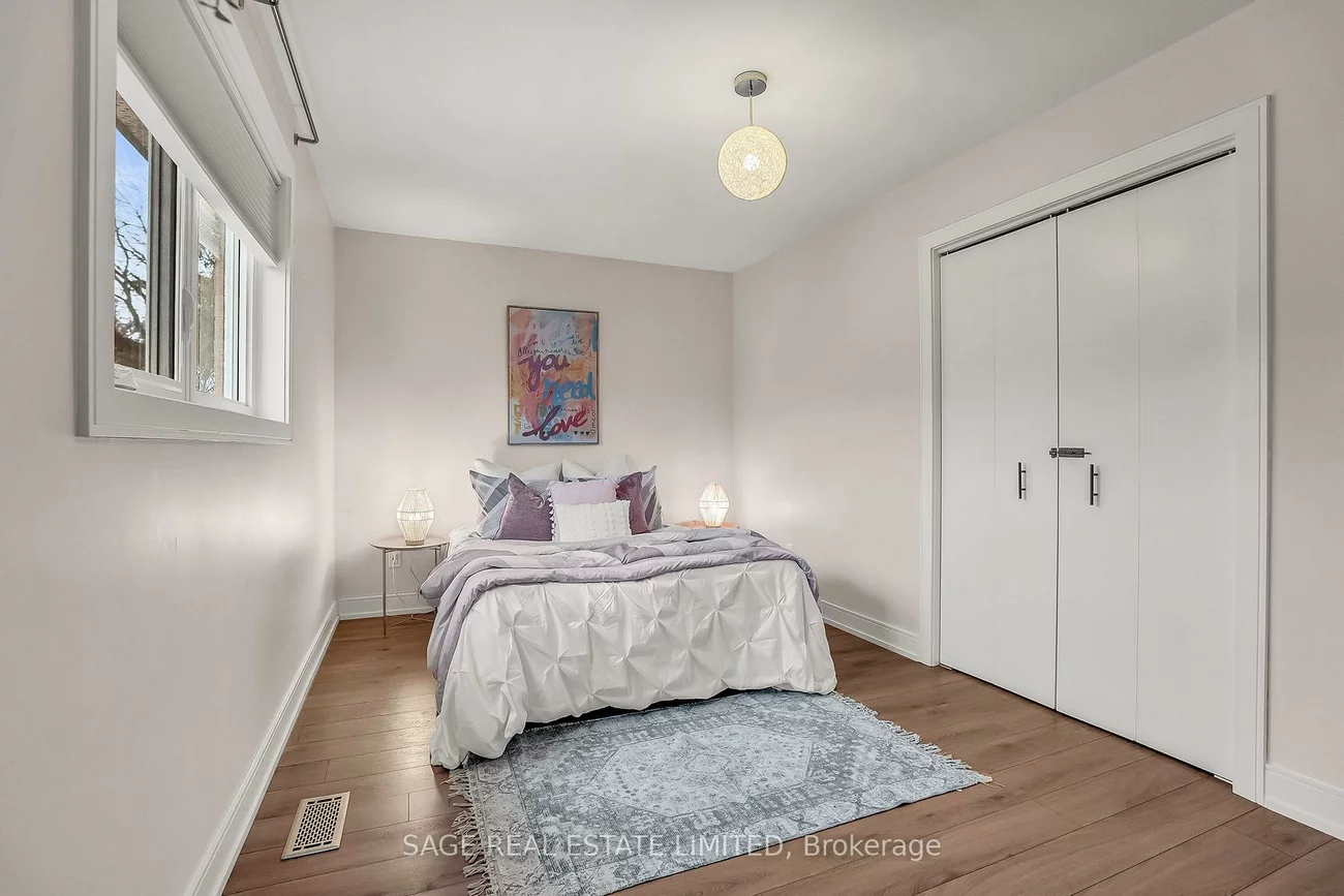 78, Heale, Birchcliffe-Cliffside, Toronto