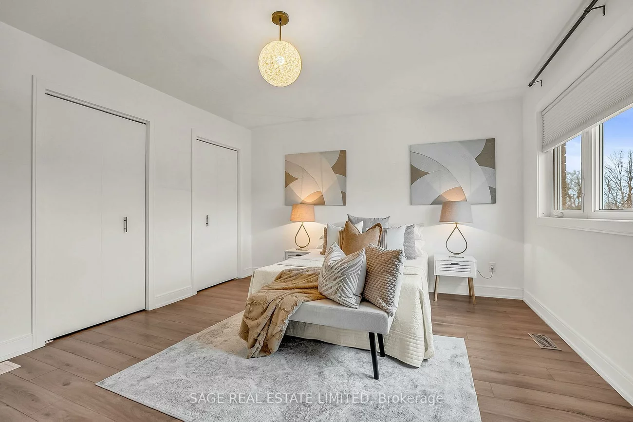 78, Heale, Birchcliffe-Cliffside, Toronto