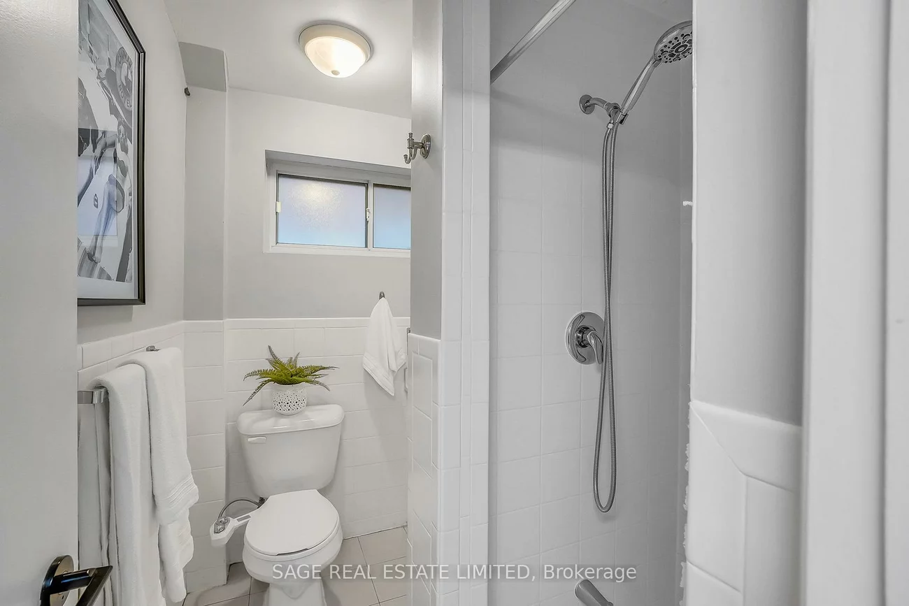 78, Heale, Birchcliffe-Cliffside, Toronto