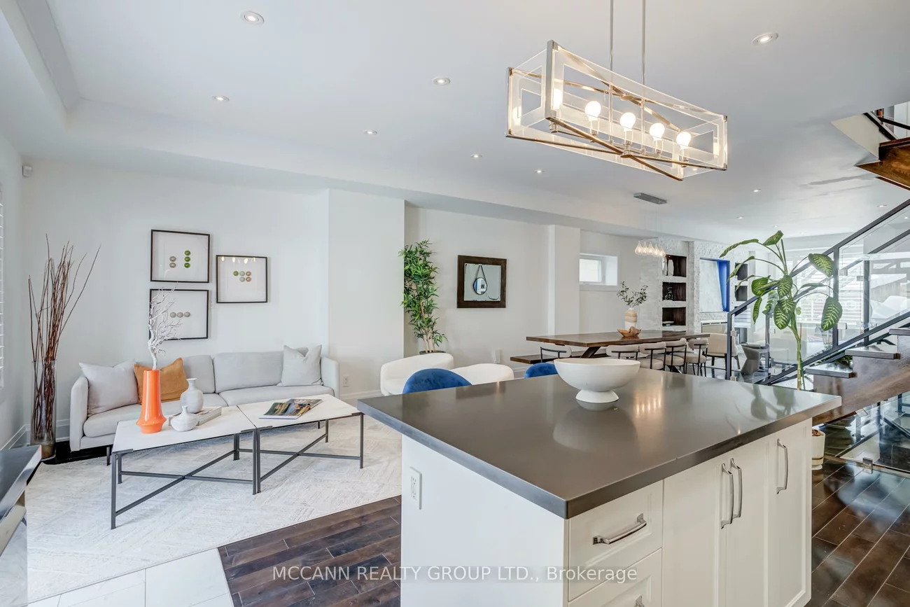 1155, Greenwood, East York, Toronto