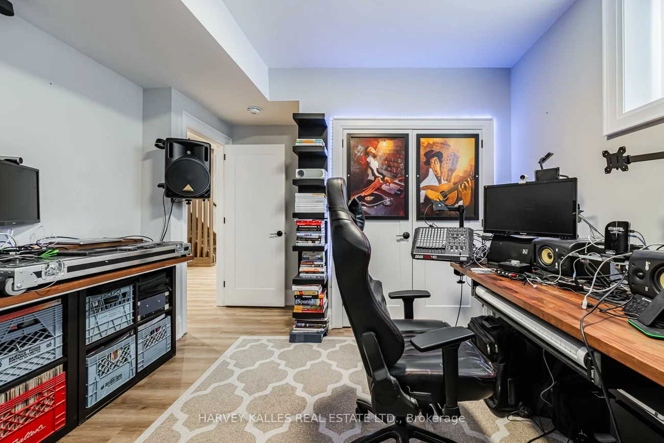 39, Amsterdam, O'Connor-Parkview, Toronto