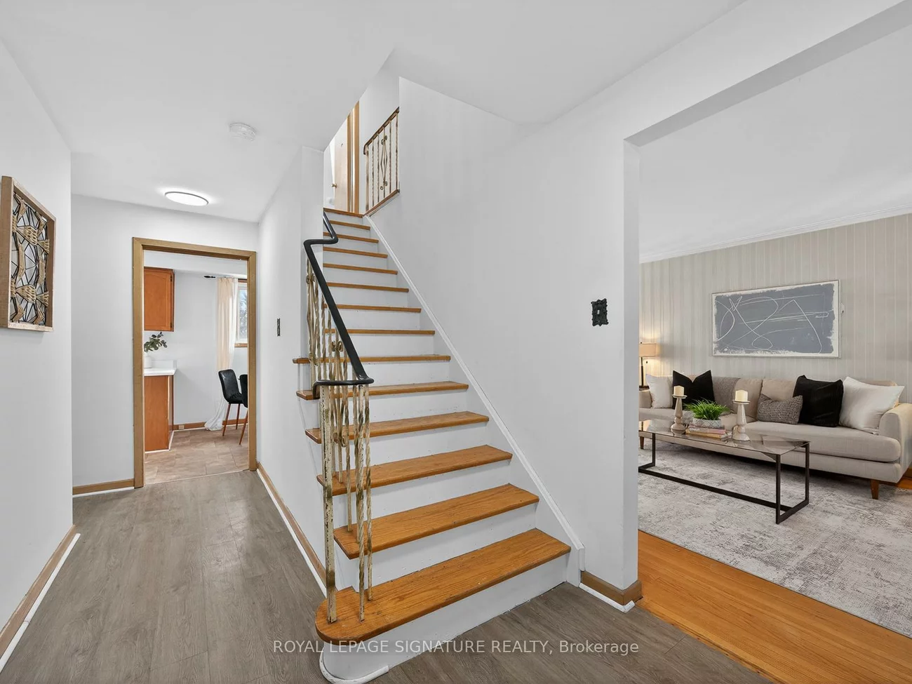 43, Angora, Woburn, Toronto