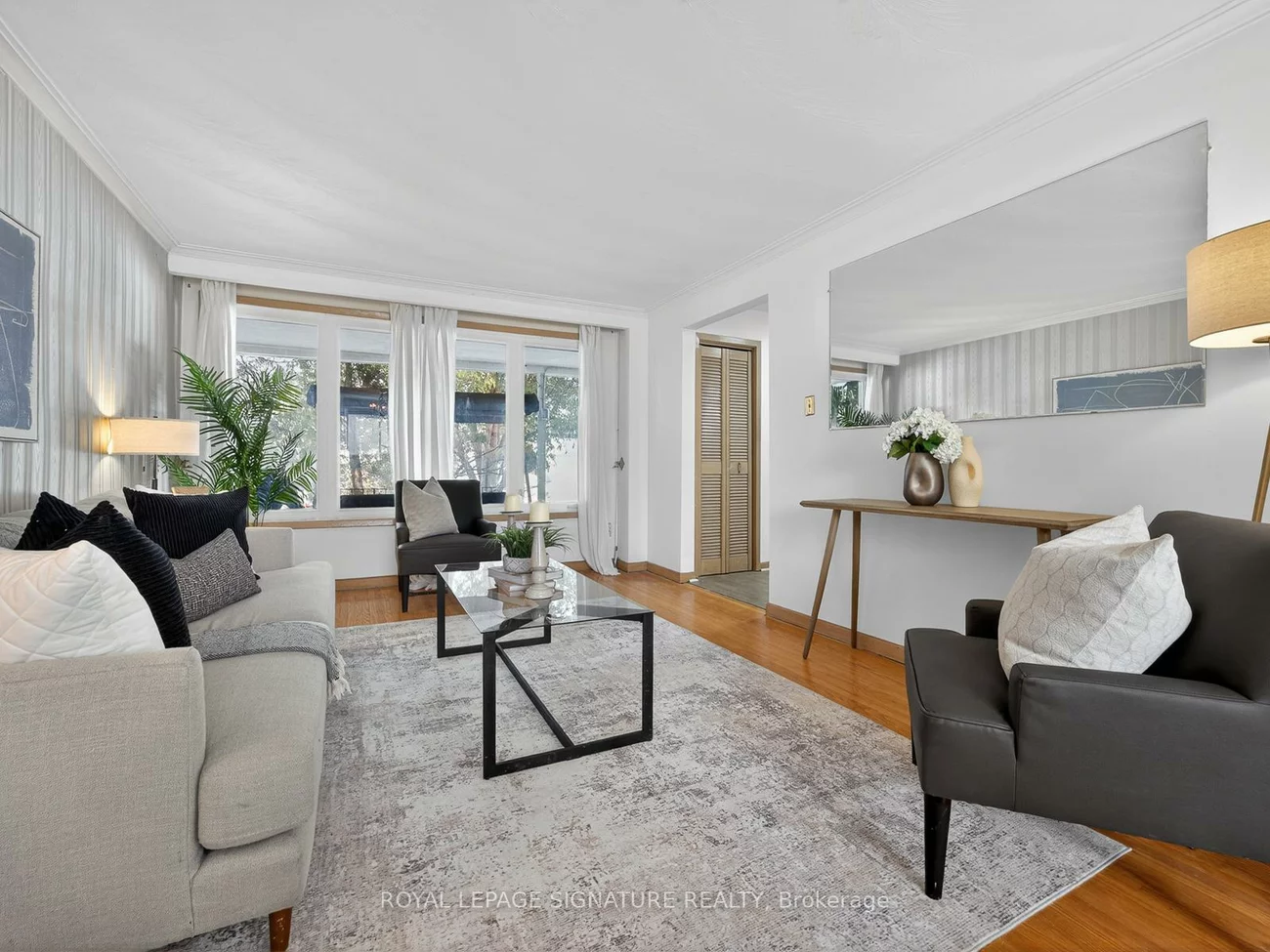 43, Angora, Woburn, Toronto