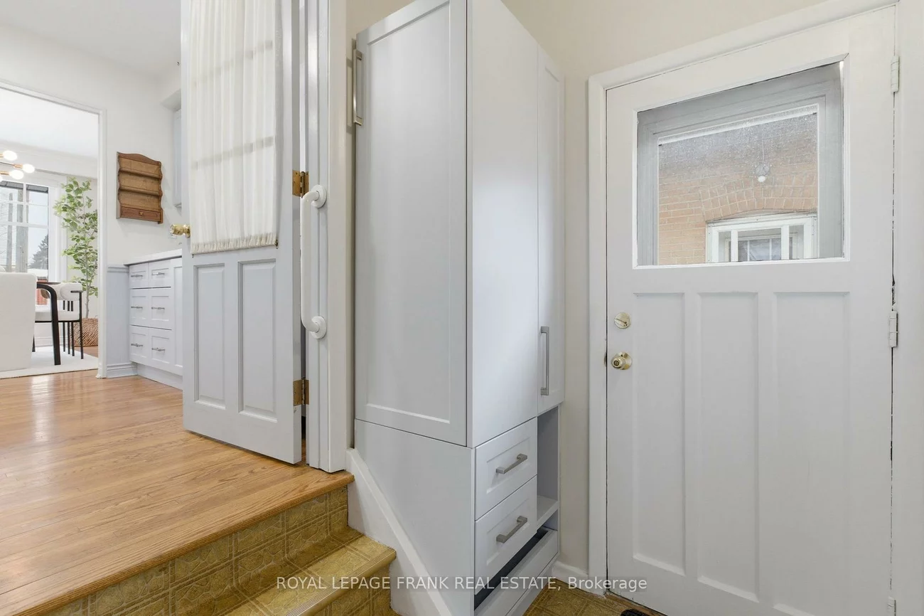 86, Clementine, Woburn, Toronto