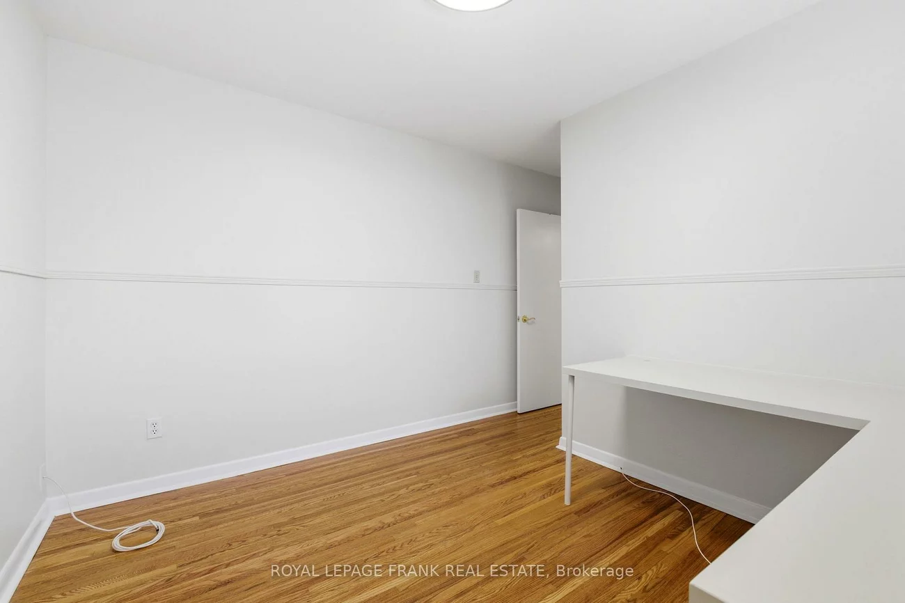 86, Clementine, Woburn, Toronto