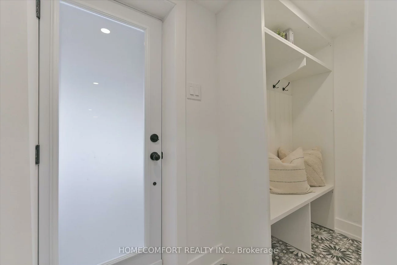 192, Waverley, The Beaches, Toronto