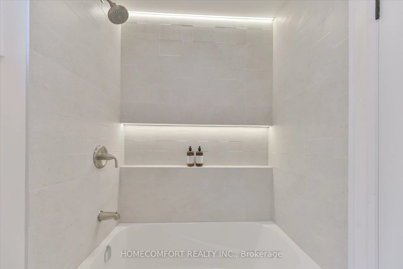 192, Waverley, The Beaches, Toronto