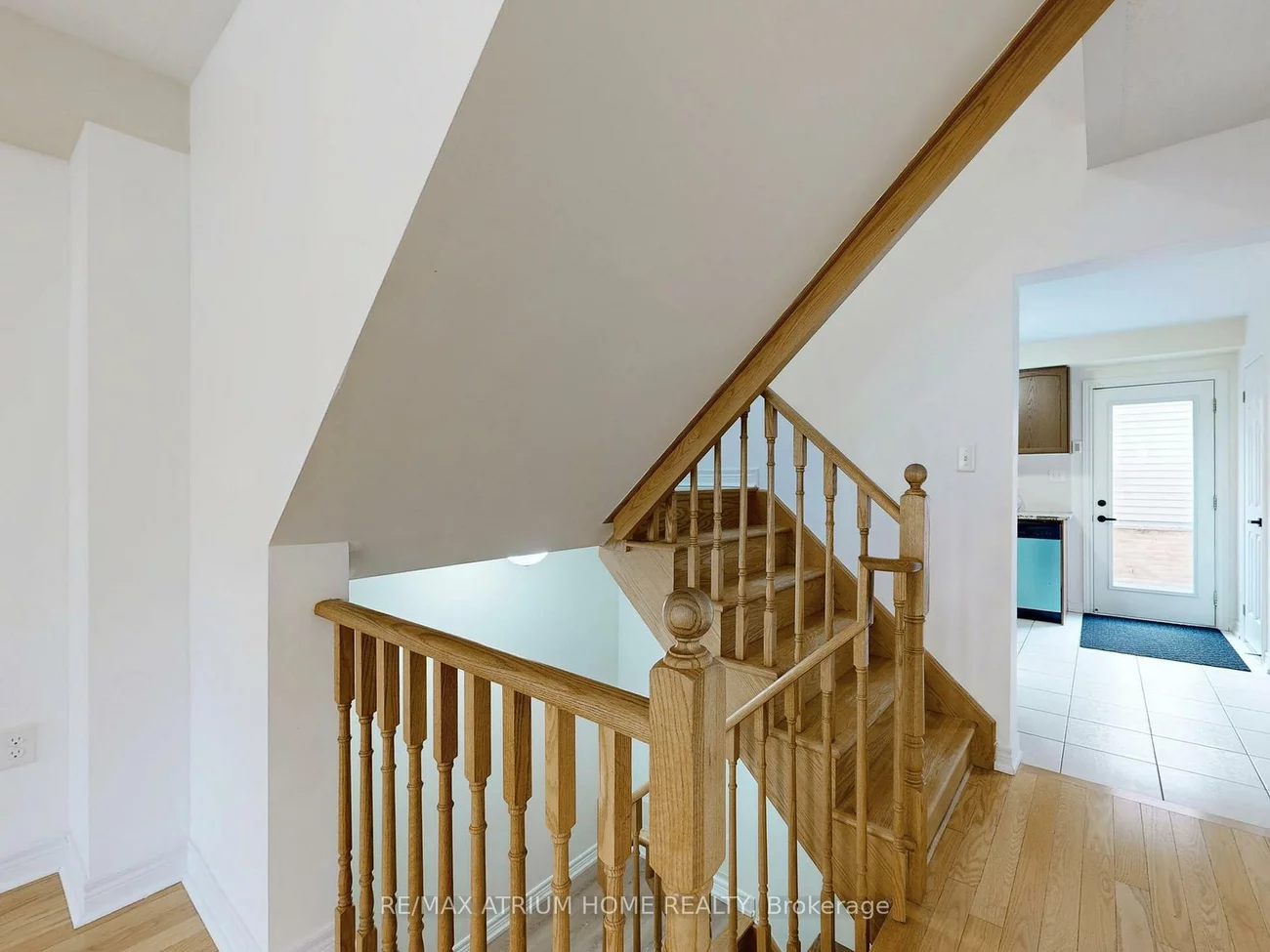 17, Kawneer, Dorset Park, Toronto