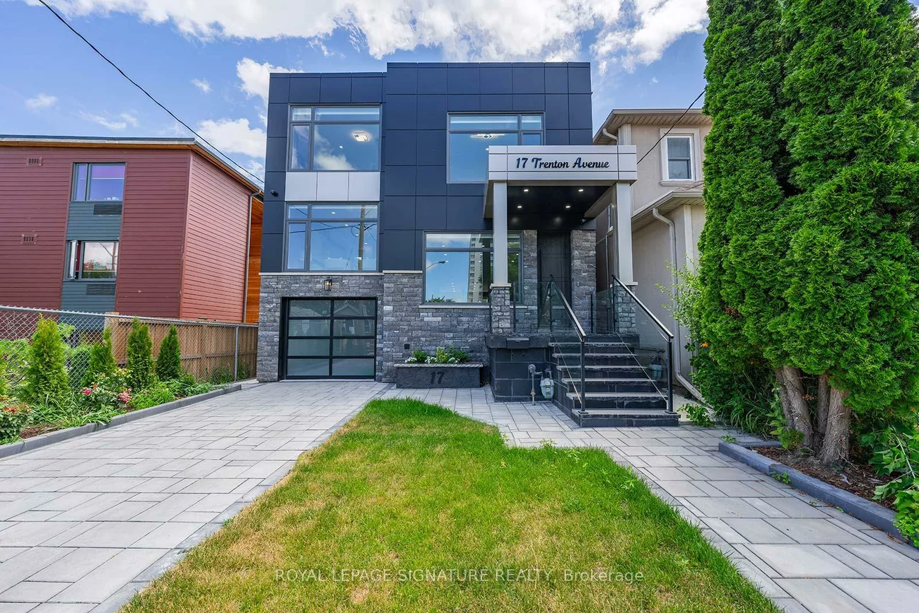 17, Trenton, Woodbine-Lumsden, Toronto