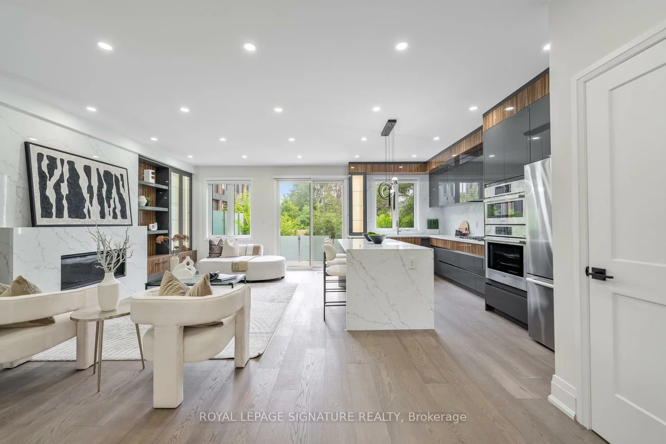 17, Trenton, Woodbine-Lumsden, Toronto