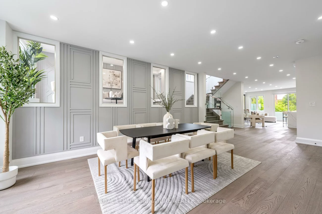 17, Trenton, Woodbine-Lumsden, Toronto