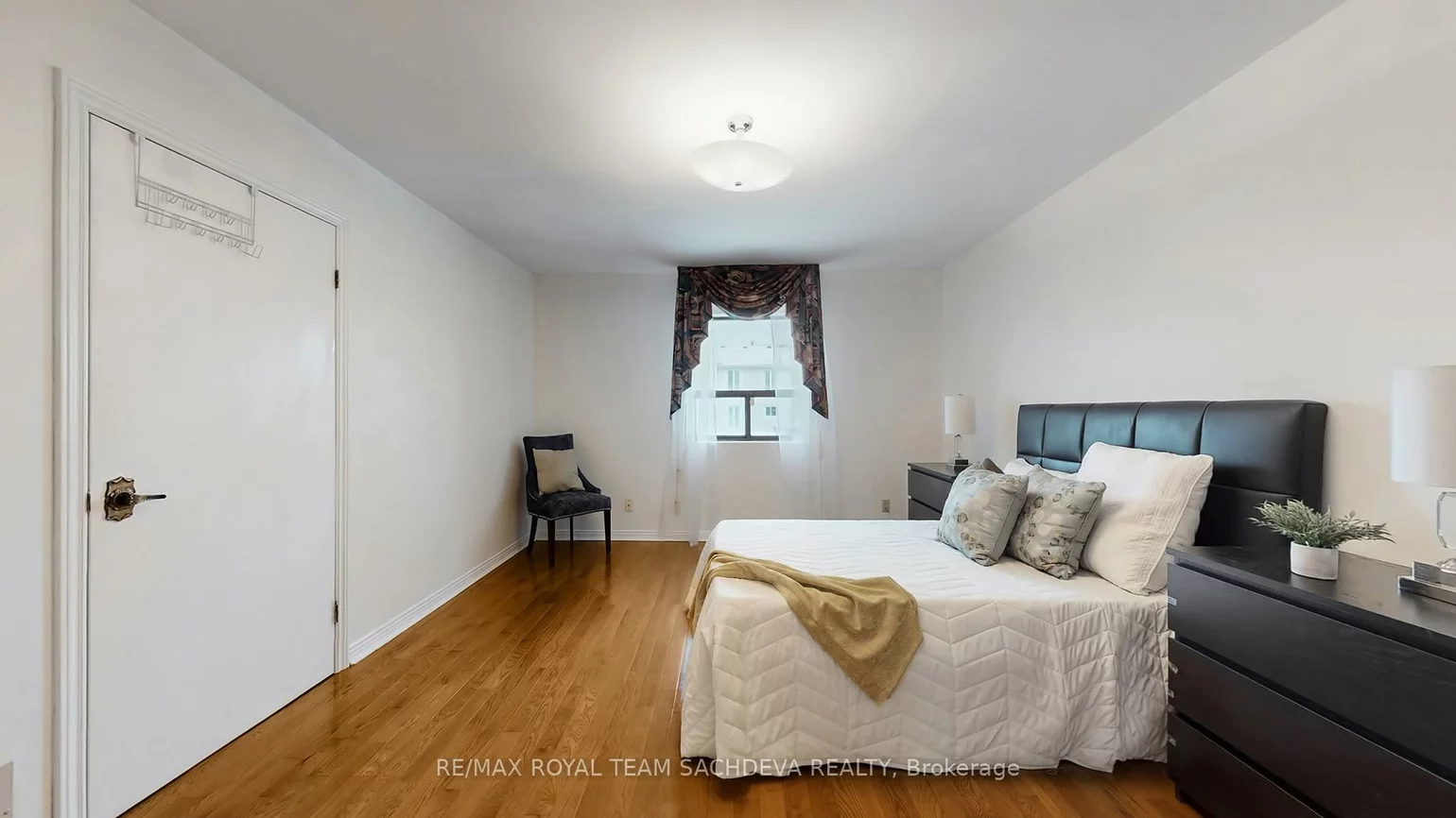24, Bellbrook, L'Amoreaux, Toronto