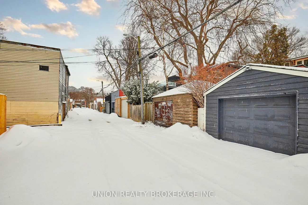 158, Heward, South Riverdale, Toronto