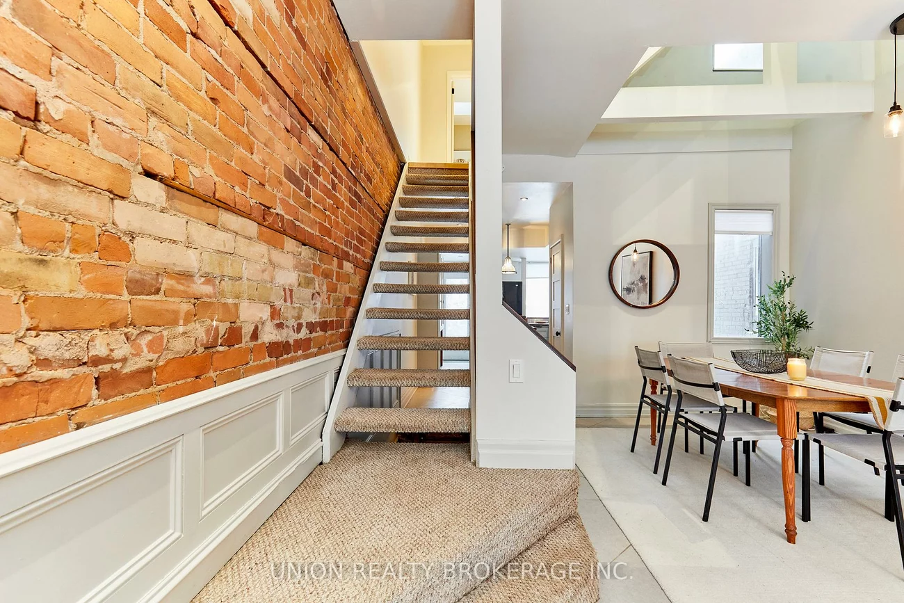 158, Heward, South Riverdale, Toronto