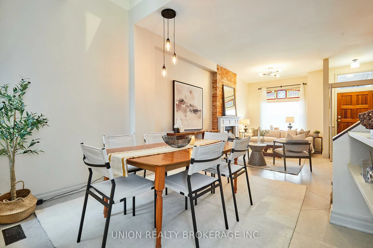 158, Heward, South Riverdale, Toronto