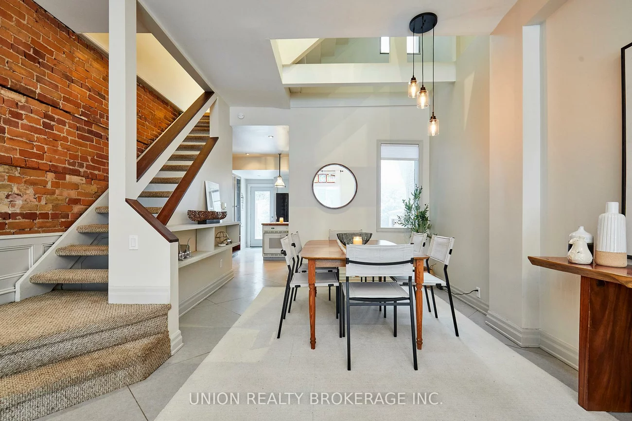 158, Heward, South Riverdale, Toronto