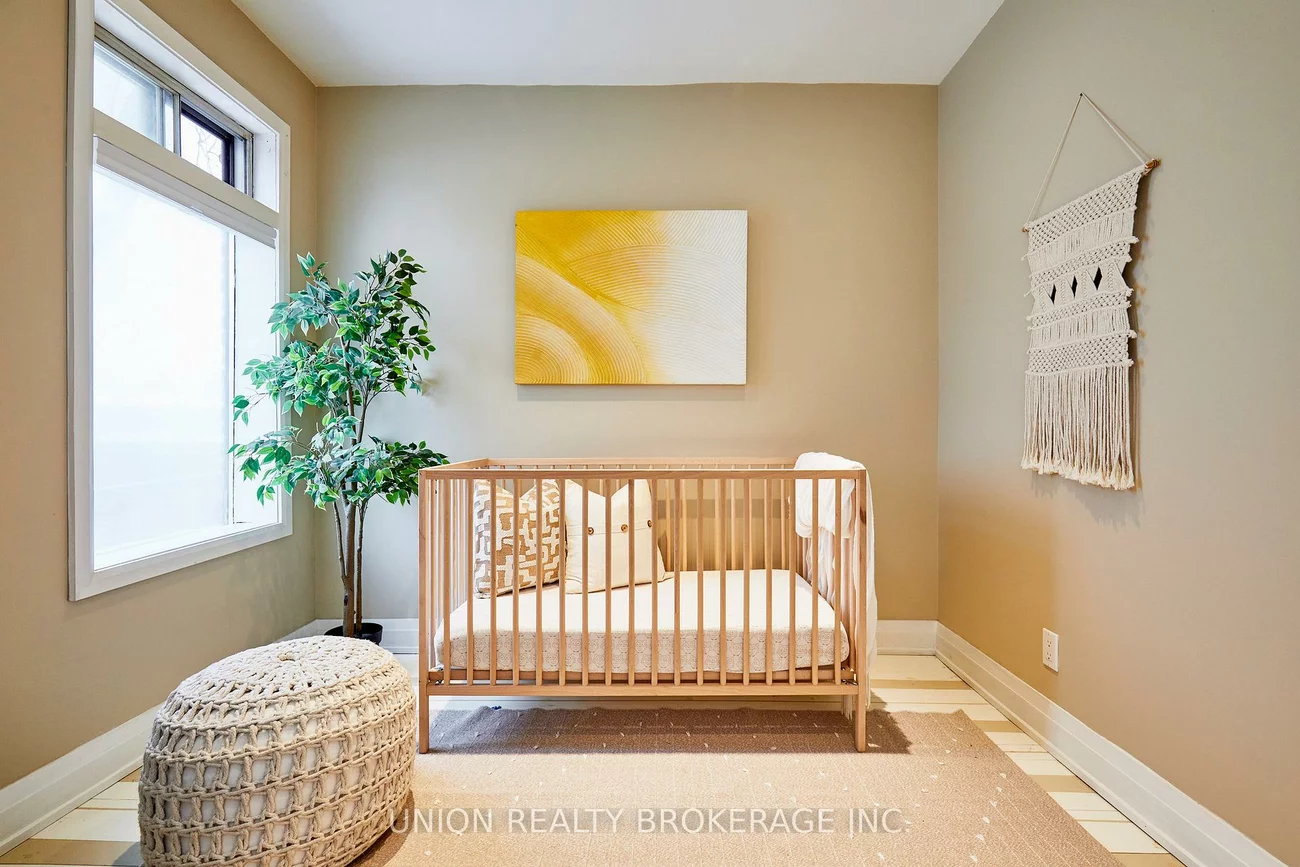 158, Heward, South Riverdale, Toronto