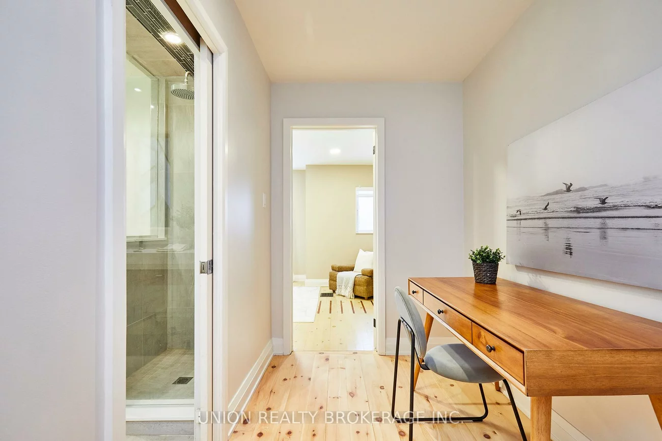 158, Heward, South Riverdale, Toronto