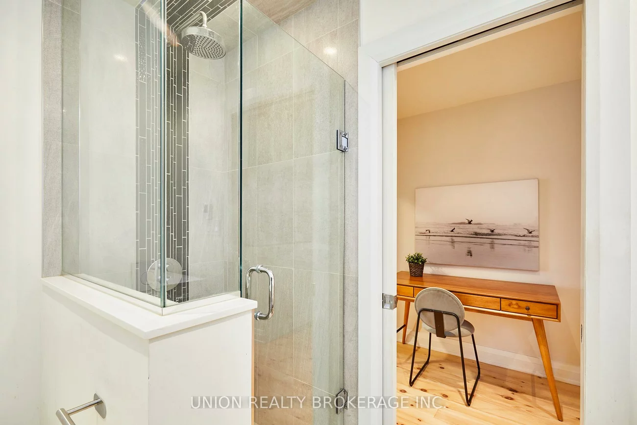 158, Heward, South Riverdale, Toronto