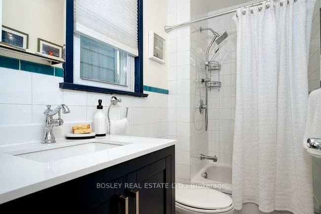 25, Harriet, South Riverdale, Toronto