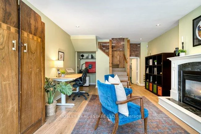 25, Harriet, South Riverdale, Toronto