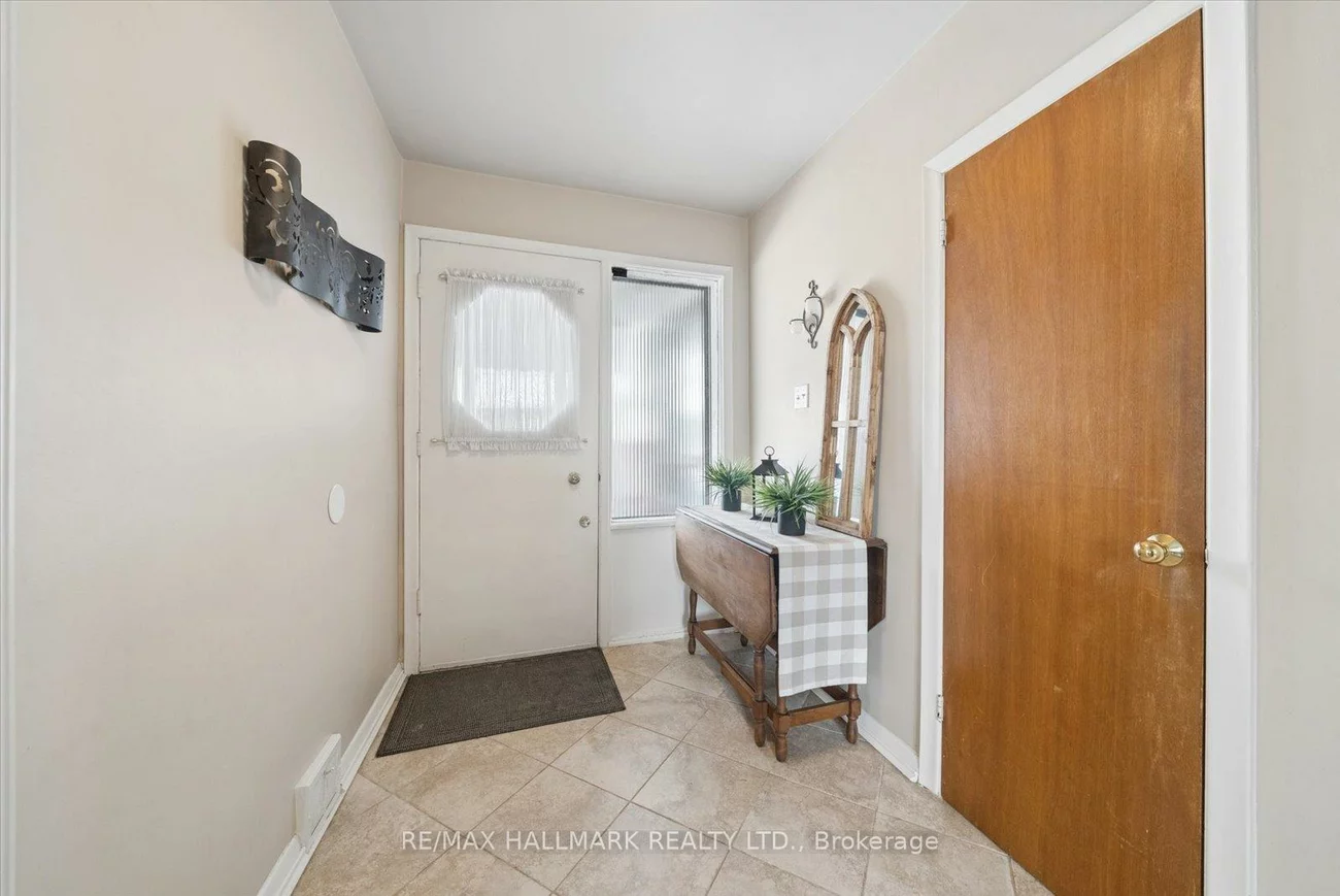 7, Rutledge, Eglinton East, Toronto