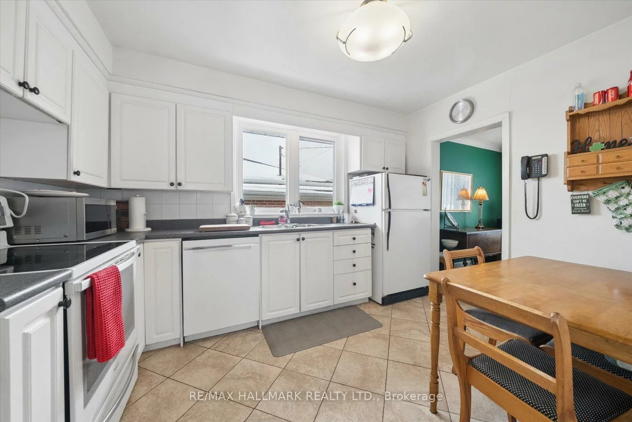 7, Rutledge, Eglinton East, Toronto