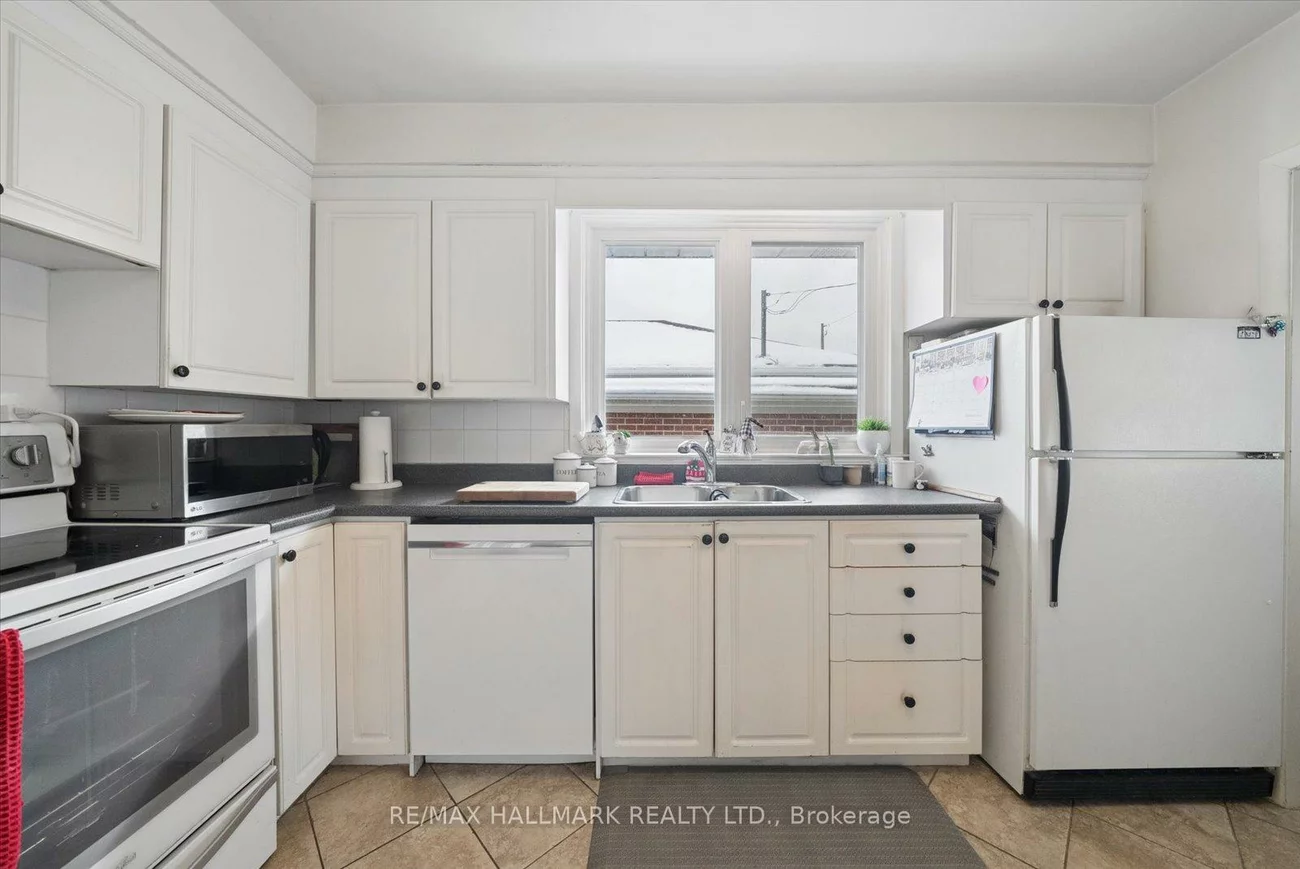 7, Rutledge, Eglinton East, Toronto