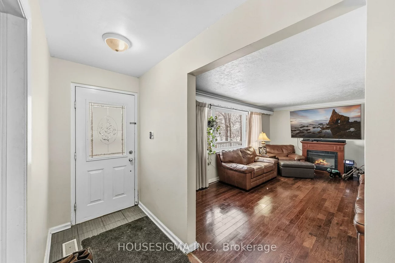 127, Kitchener, West Hill, Toronto