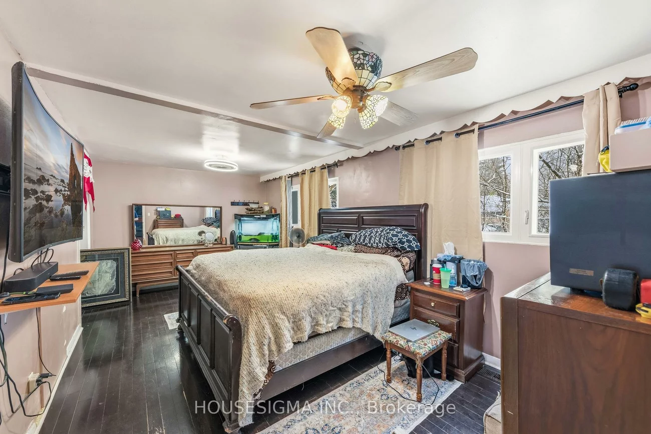 127, Kitchener, West Hill, Toronto