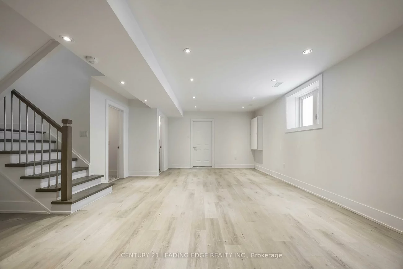 43, Glenburn, O'Connor-Parkview, Toronto