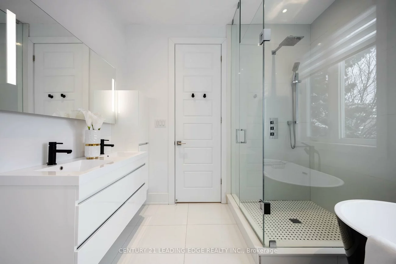 43, Glenburn, O'Connor-Parkview, Toronto