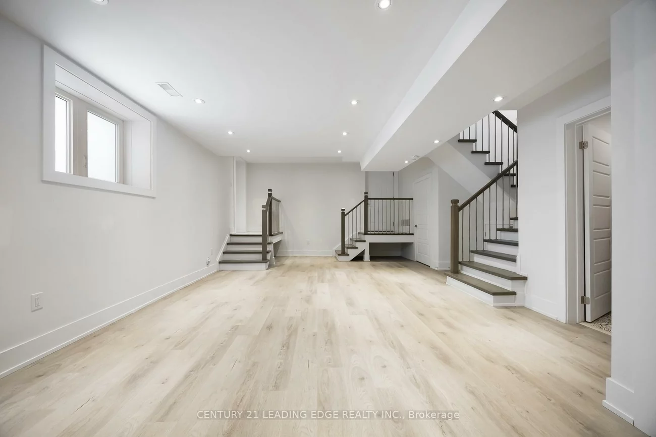 43, Glenburn, O'Connor-Parkview, Toronto