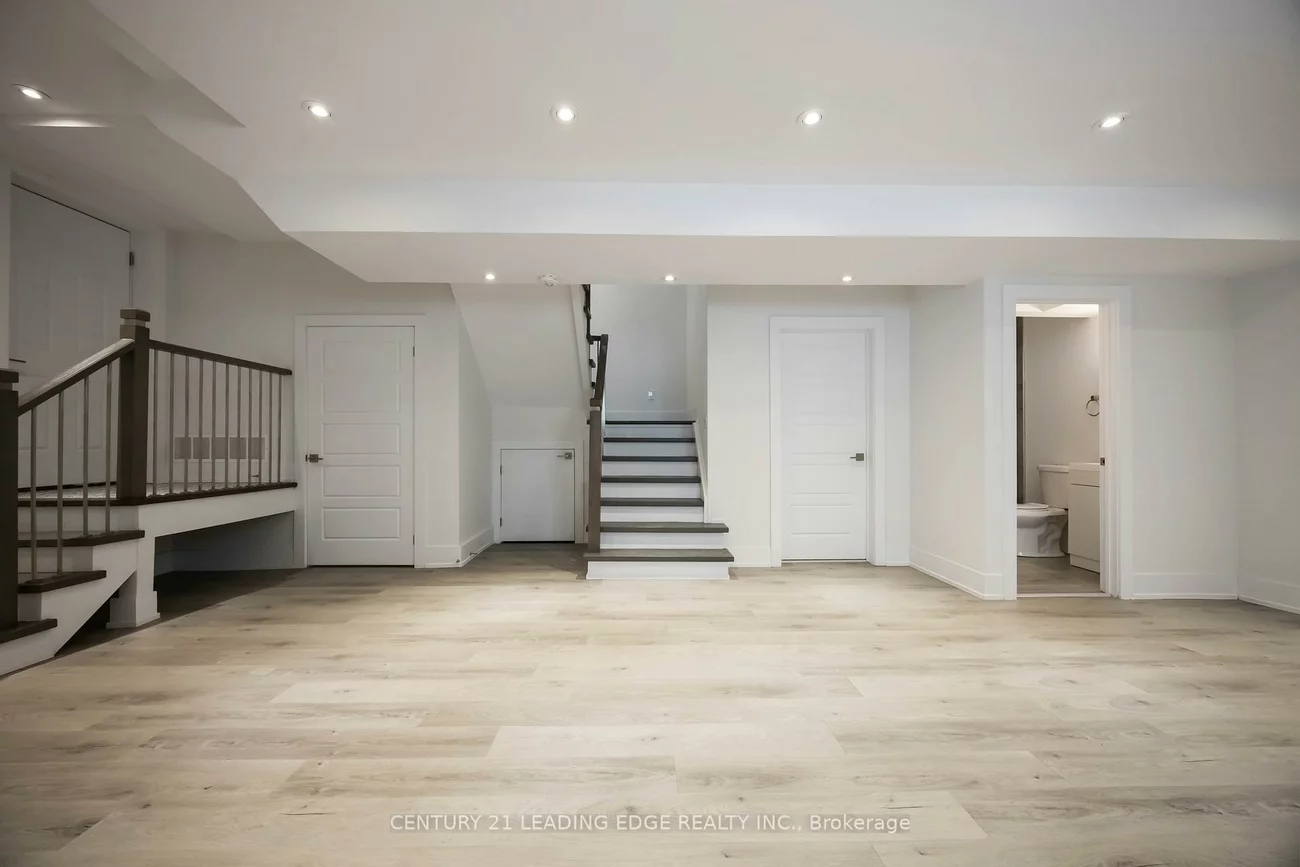 43, Glenburn, O'Connor-Parkview, Toronto