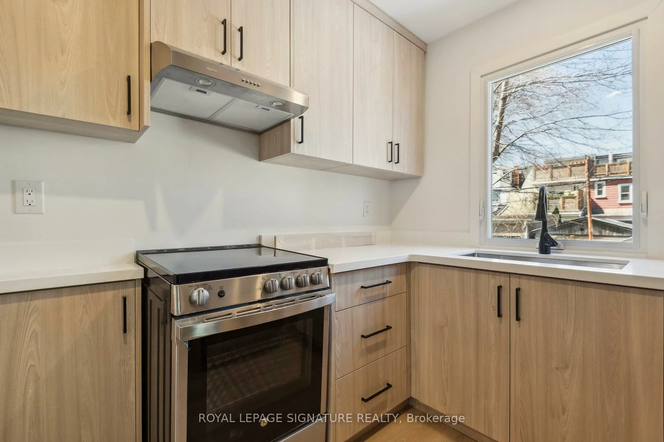 176, Gillard, Greenwood-Coxwell, Toronto
