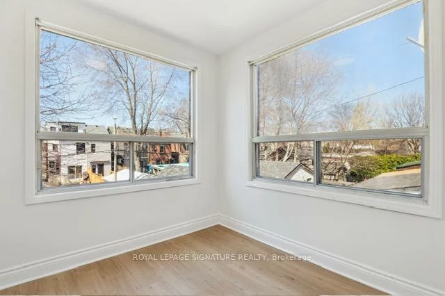 176, Gillard, Greenwood-Coxwell, Toronto