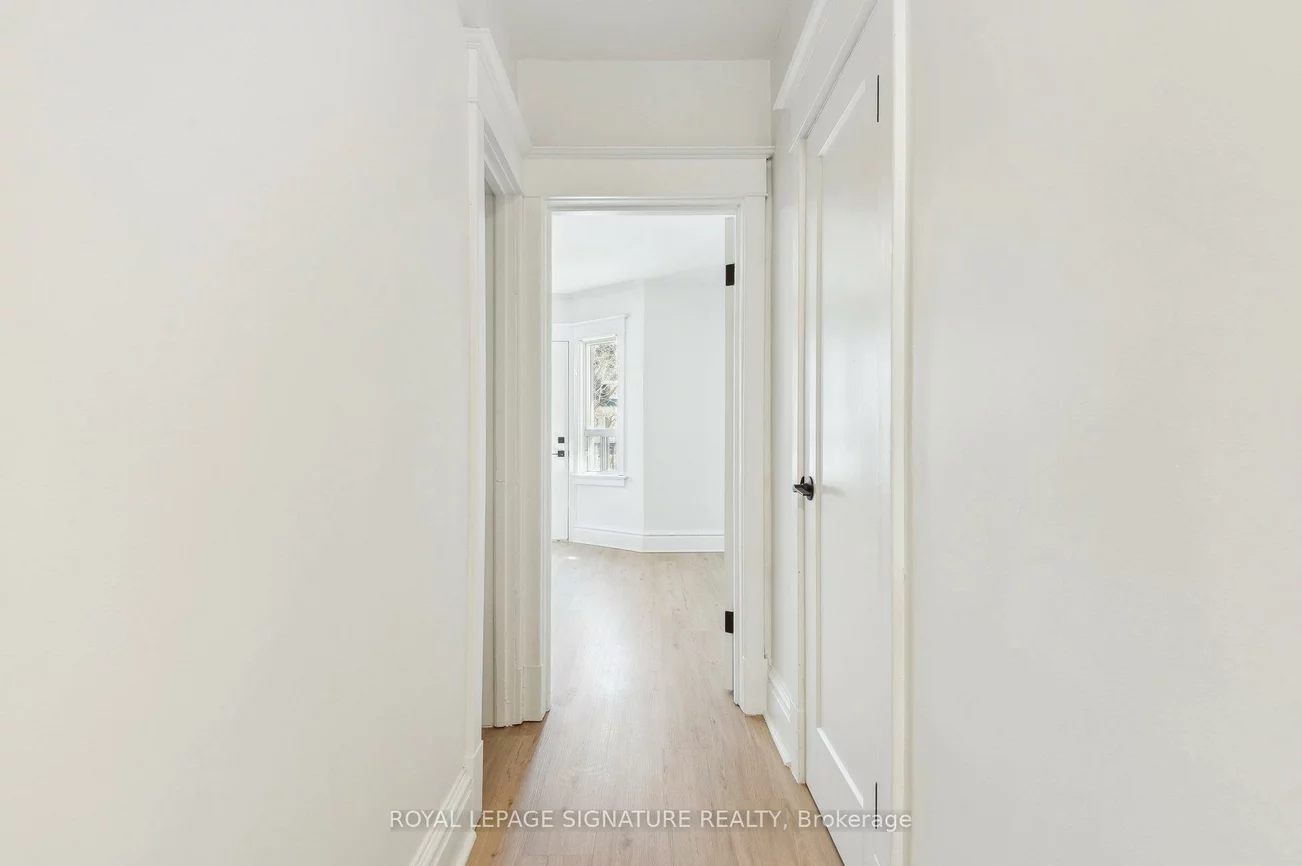 176, Gillard, Greenwood-Coxwell, Toronto