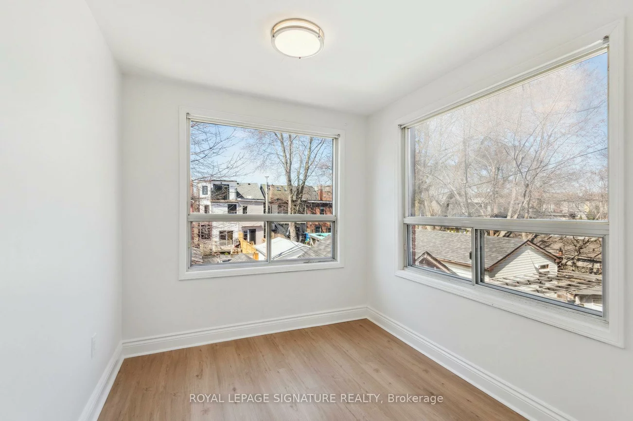 176, Gillard, Greenwood-Coxwell, Toronto