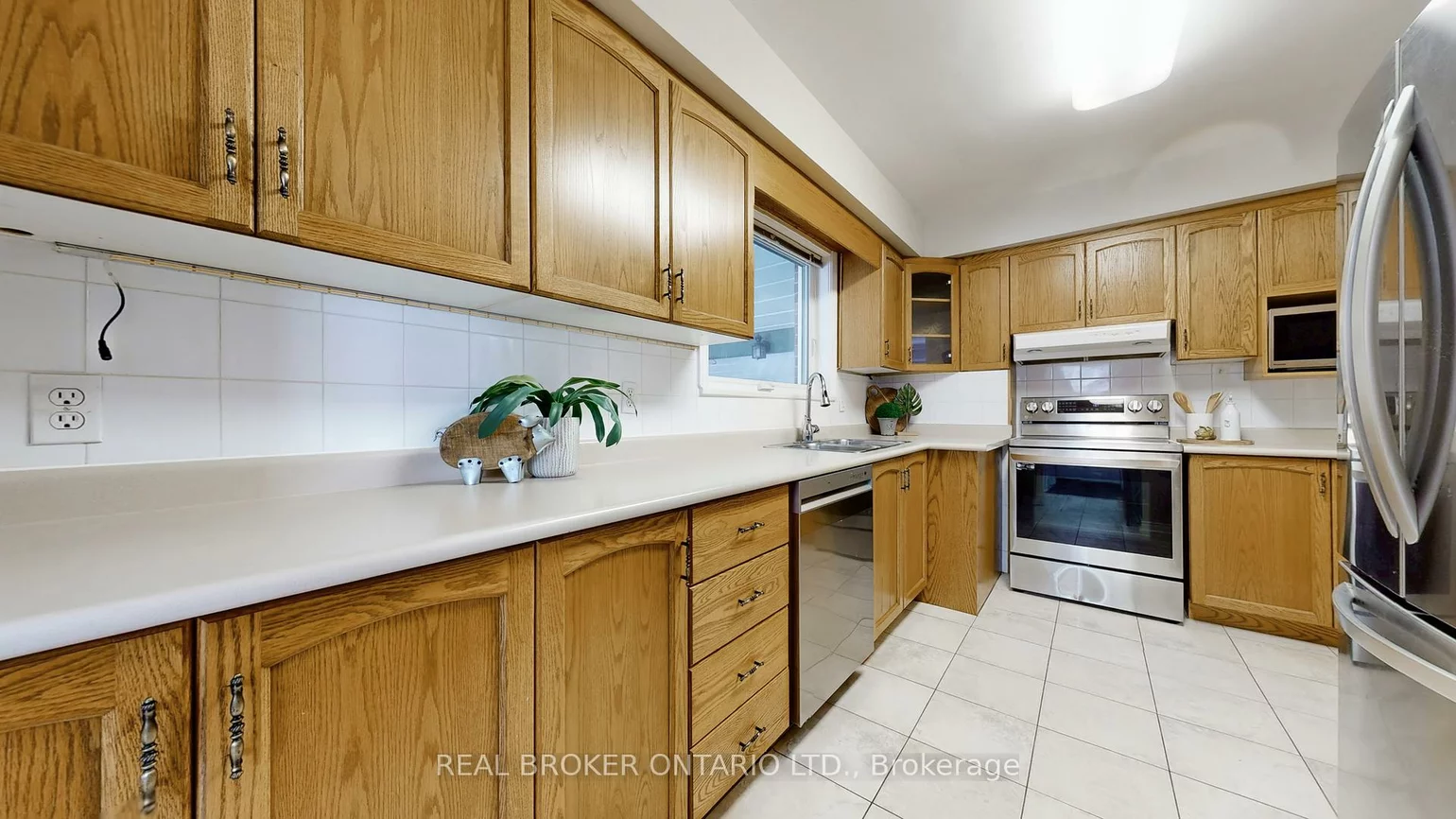 128, Canlish, Dorset Park, Toronto