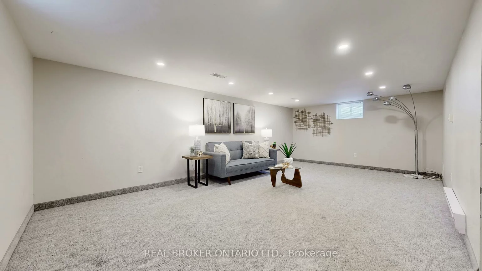 128, Canlish, Dorset Park, Toronto