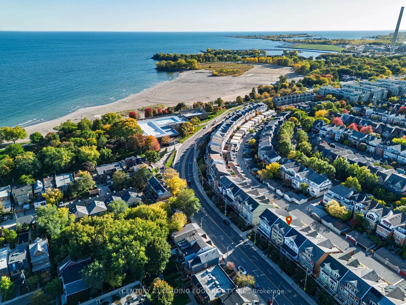 82, WOODBINE, The Beaches, Toronto